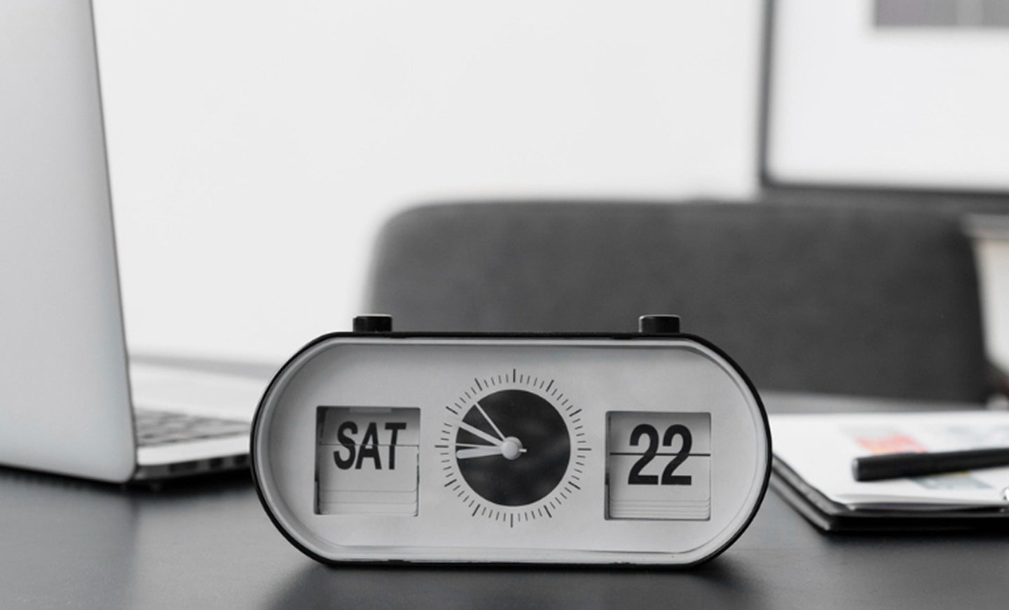 Clock_table_Collection_Mobile.jpg