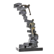 פסל אומנותי - "דבקות במטרה"